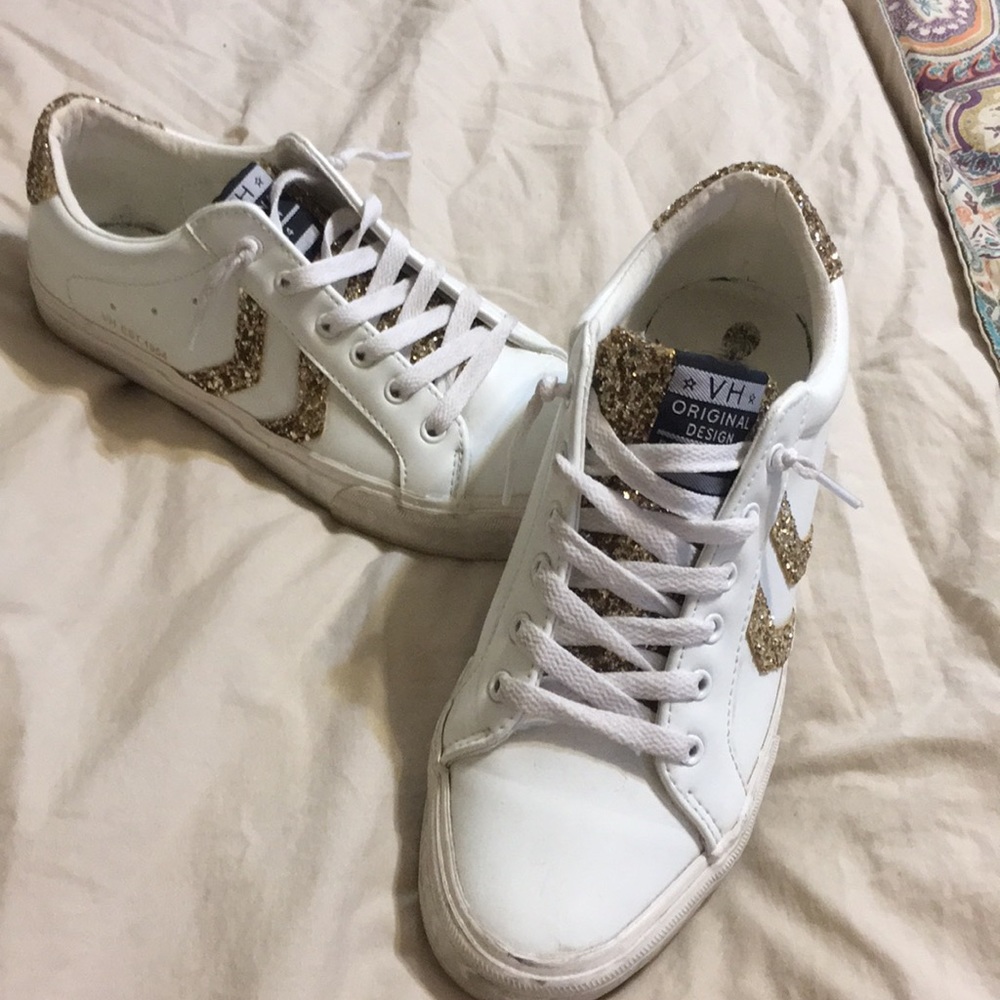 VH LEATHER SNEAKERS WITH GOLD GLITTER DETAIL